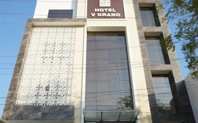 V Grand Bareilly by Goroomgo
