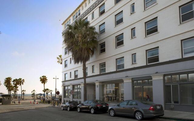 Отель Air Venice on the Beach США, Лос-Анджелес - отзывы, цены и фото номеров - забронировать отель Air Venice on the Beach онлайн вид на фасад