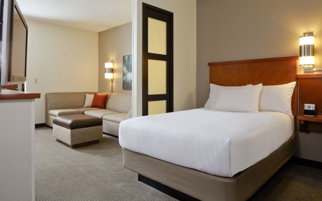 Hyatt Place El Paso Airport in El Paso, United States of America from 181$, photos, reviews - zenhotels.com guestroom