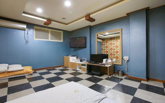 Chuncheon Ritz Hotel