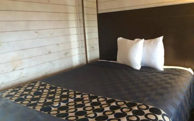 Travelodge Inn & Suites by Wyndham San Antonio Airport