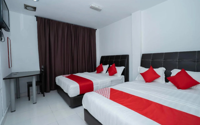 OYO 988 Malawati Ria Hotel
