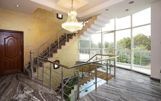 Mannat Residency By OYO Rooms