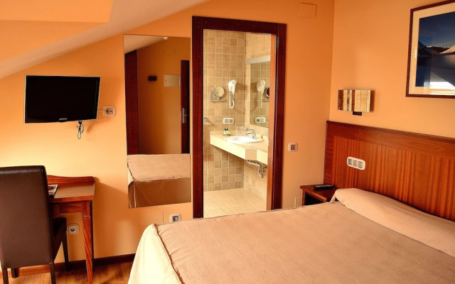 Hotel La Colina