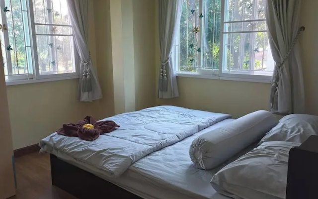 Charming 3-bedroom House With Pool Near Lat Krabang Airport