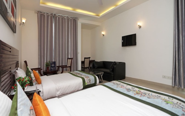 OYO 11872 Heaven Inn