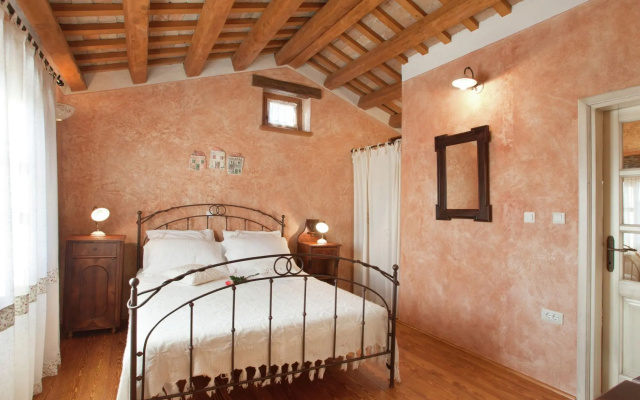 Authentic Holiday Home in Barban With Swimming Pool