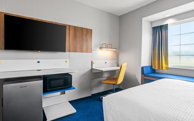 Microtel Inn & Suites by Wyndham Joplin