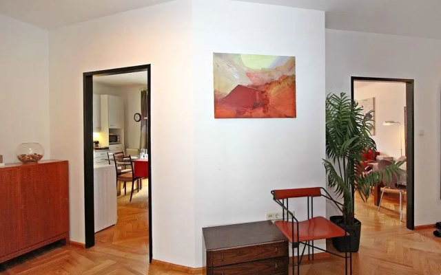 Opera Wien in Wien With 2 Bedrooms and 3 Bathrooms