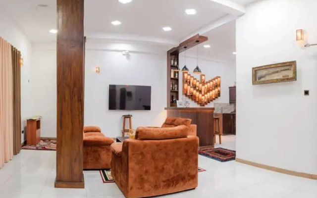 Fogy Ella Hotel