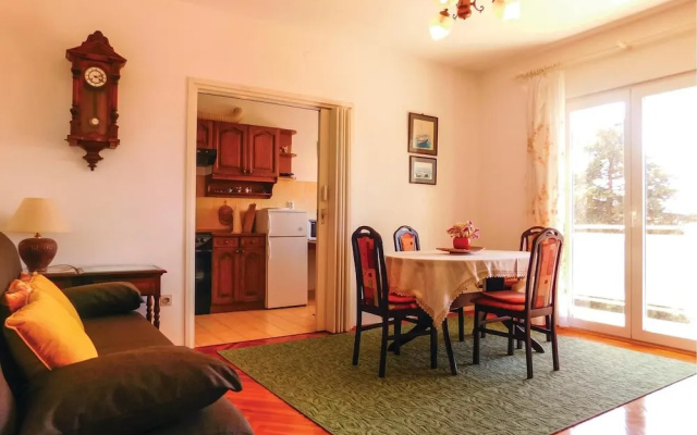 Stunning Home in Hvar With Wifi and 2 Bedrooms