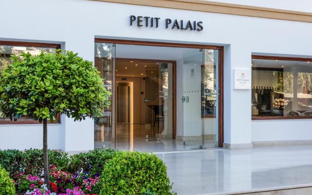Mitsis Petit Palais Beach Hotel Родос вид на фасад