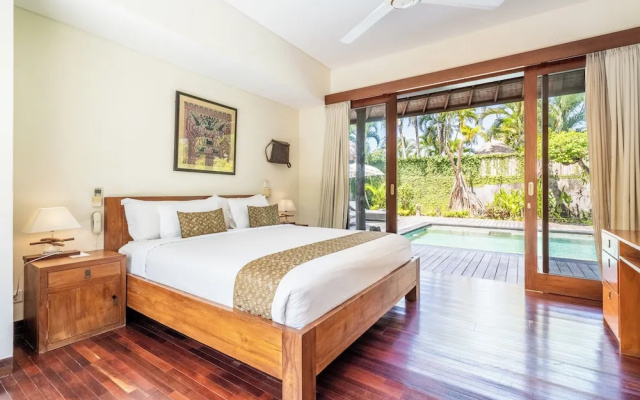 Villa Ku Tama by Villa Finder