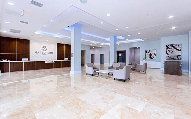 Harborside Hotel