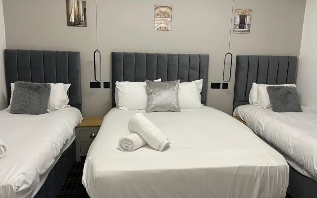Luis Apartments in Leeds
