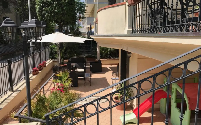 Hotel Perla Verde