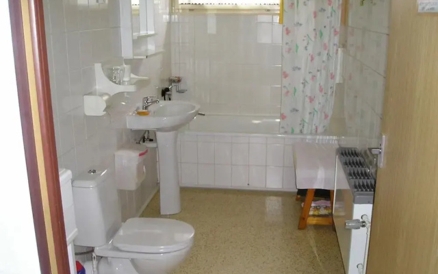 Apartment Pavla With 3 Bedrooms and 1 Bathrooms