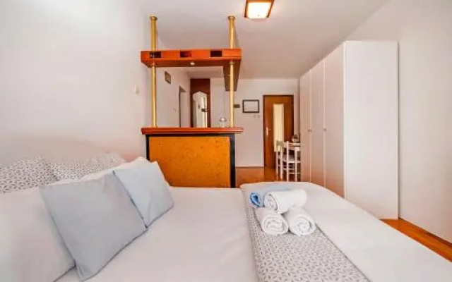 Apartments Carmelo