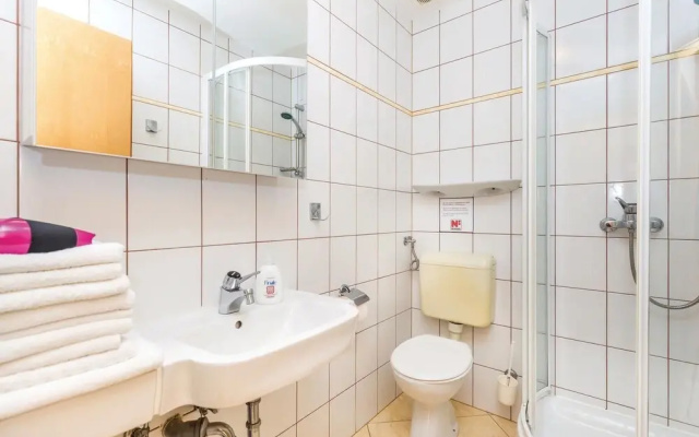 Nice Home in Volosko With Wifi and 1 Bedrooms