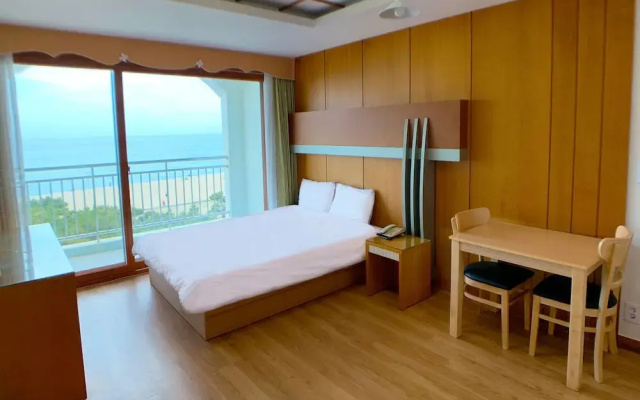 Beachvill Condotel