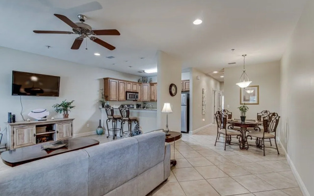 Laguna Breeze Unit C