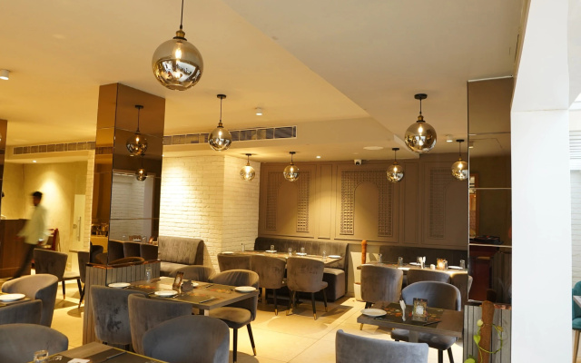 Lazdana Hotel Bangalore