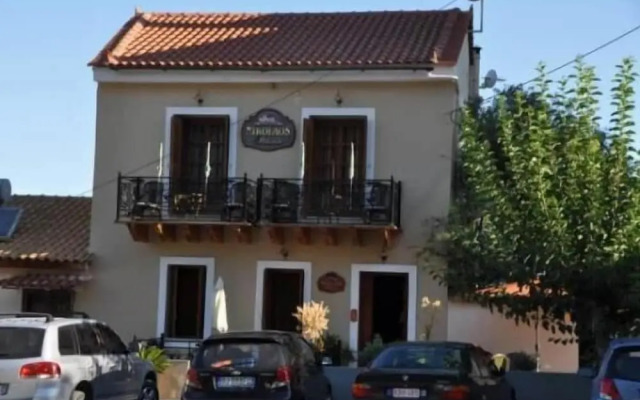 Nikolaos Pension