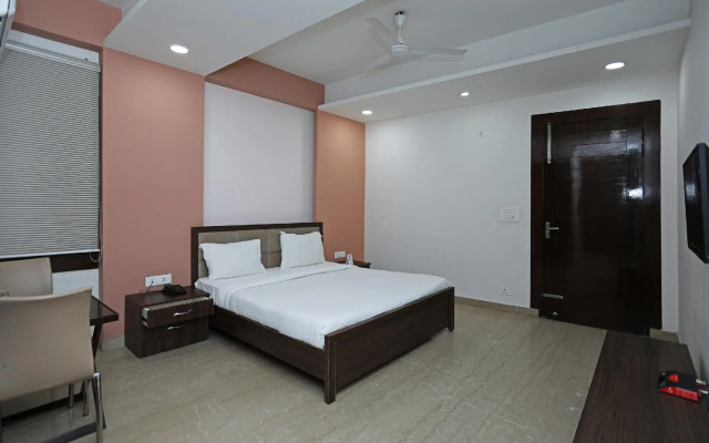 Hotel Pravin Executive by OYO Rooms