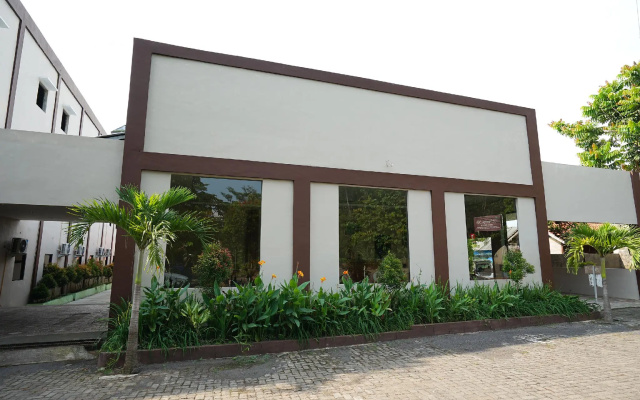 OYO 903 Kampoeng Kita Hotel