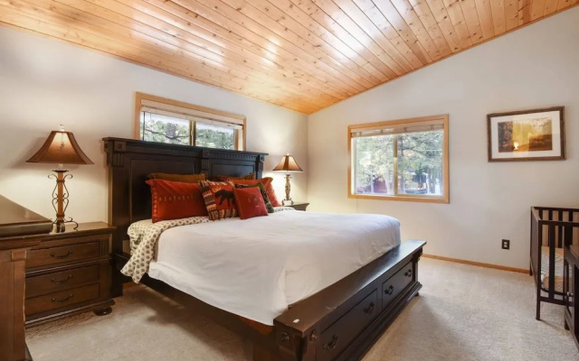 Quaking Cabin Gas BBQ & Amenities Access!