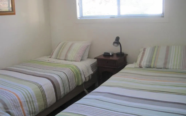 Trevallyn House B & B