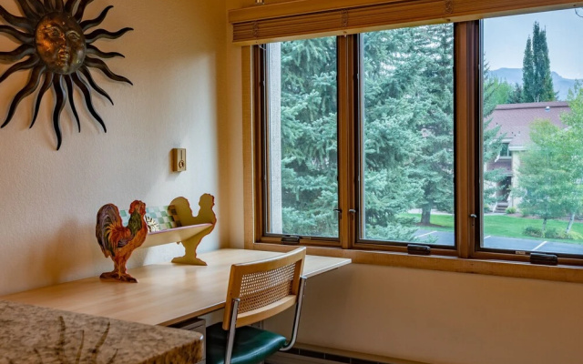 Sunburst Condominiums 2739 by RedAwning