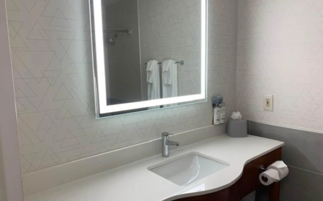 Holiday Inn Express Akron NW - Fairlawn by IHG