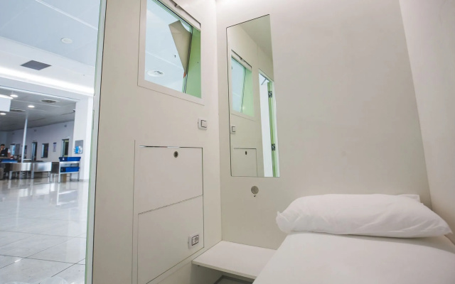 BenBo Capsule Hotel