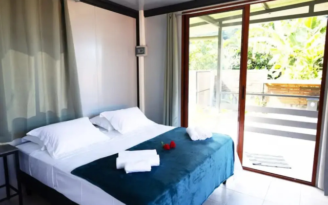 Fare Hani in Moorea-maiao