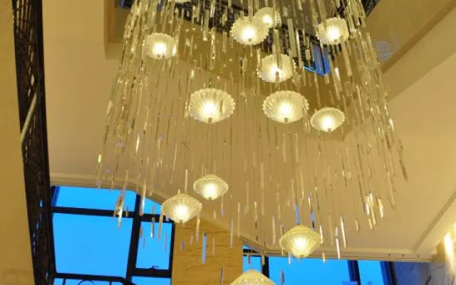 Yangzhong Juntai Hotel