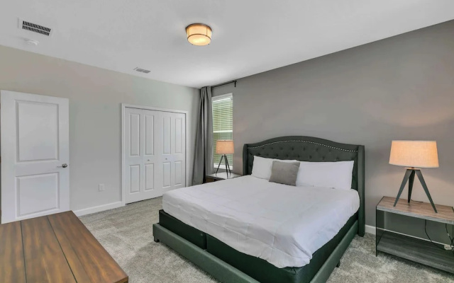 Classy 6BR Home With Private Pool