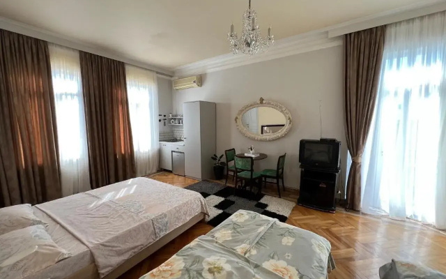 Kemeni HGuest House