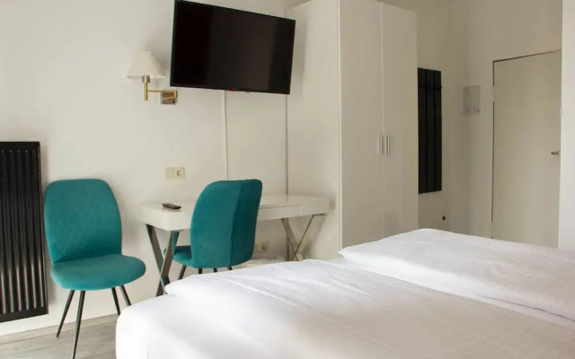 Stargaze Forum Hotel