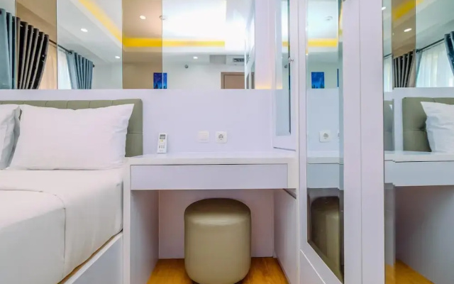 Fancy and Nice 2BR Apartment at Podomoro Golf View