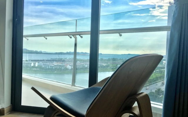 Ha Long Bayview 2br Apartment -009