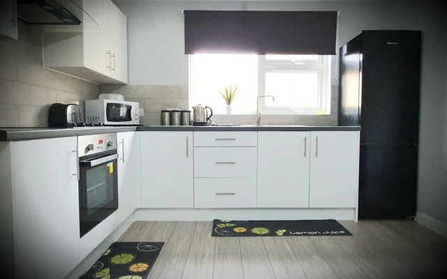 BookedUK - Stylish Apartment in Harlow