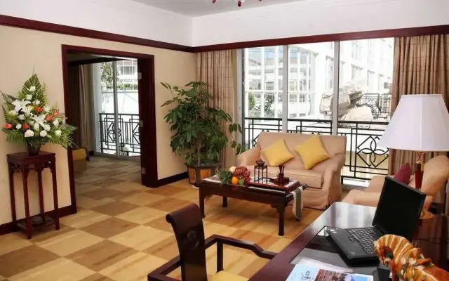 Treasure Harbour International Hotel