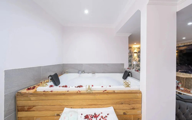 Atakent Suite Hotel