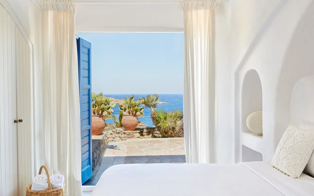 Mykonos Lolita, A Grecotel Resort to Live