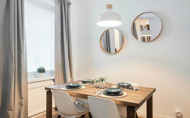 Modernized 1920s Apartment