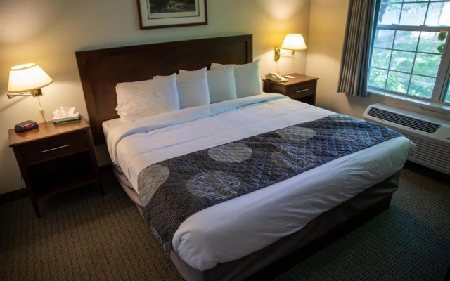 GrandStay Hotel & Suites Hastings