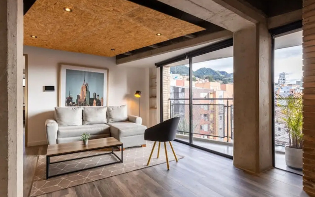 Brilliant 1 BR in Chapinero