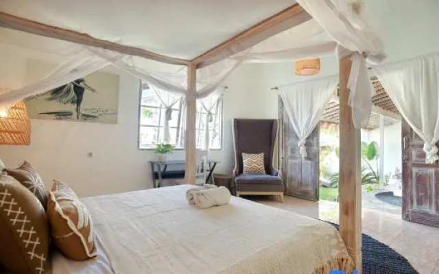 Affordable 4BR Villa | Seminyak-Canggu Border