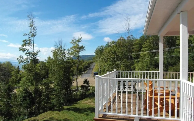 Chalet L'officier-1, spa et vue sur le Fleuve